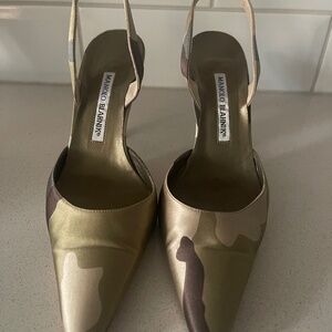 Manolo Blahnik Women’s Size 38.5 Camo Pointed Toe Slingbacks